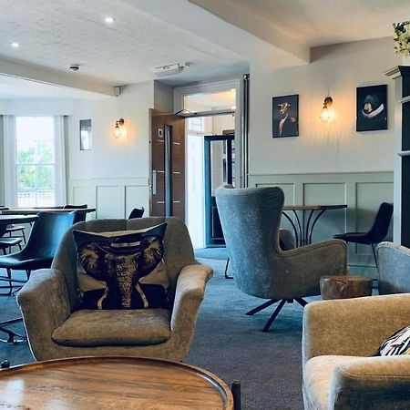 The Lion Hotel Llansantffraid-ym-Mechain Esterno foto